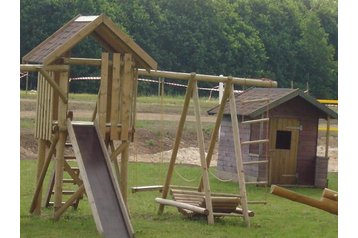 Letonia Privát Dzērbene, Exterior